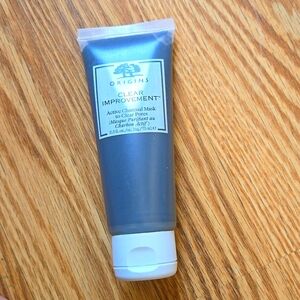 Clear Improvement Active Charcoal Face Mask